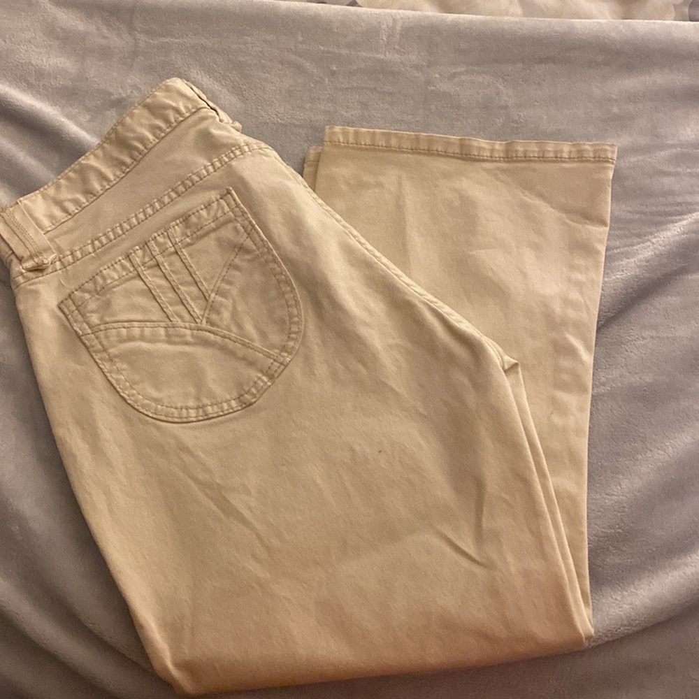 Gap Women’s low rise cropped jeans